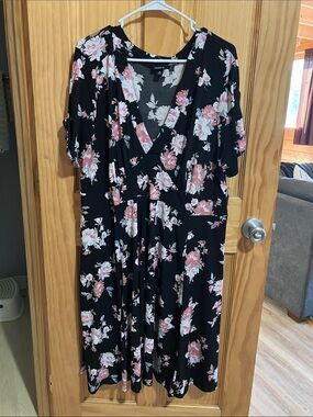 Torrid Floral V-Neck Midi Dress - Black with Pink Bloom